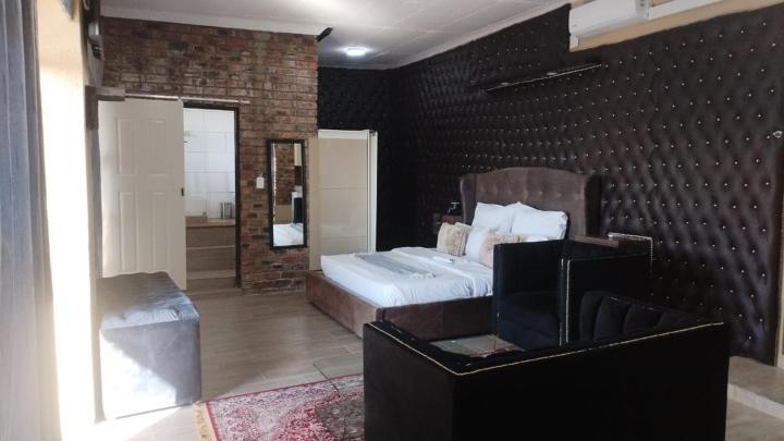 Naldorado Executive Villa Нелспрёйт Экстерьер фото